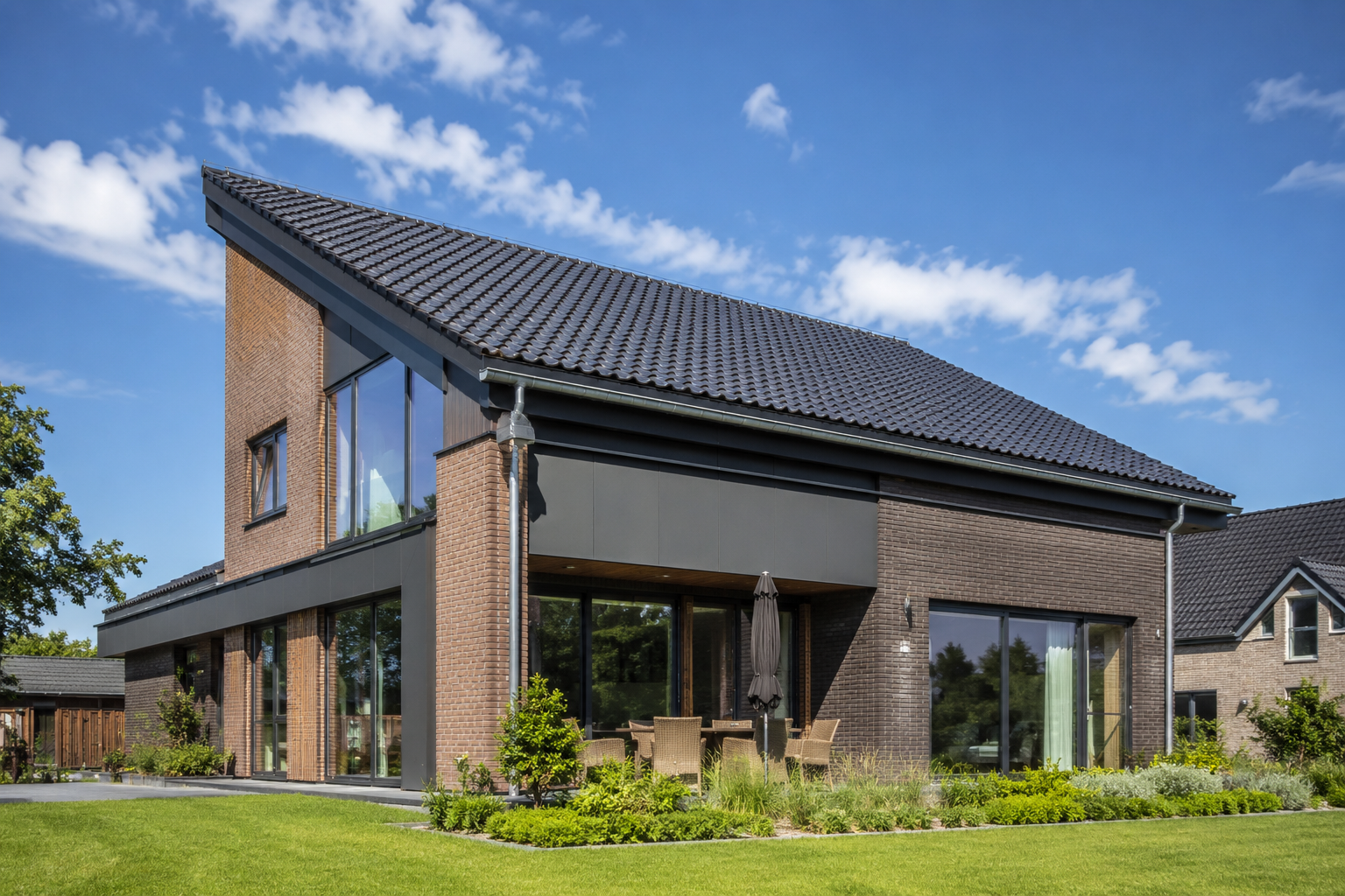 Moderne Nederlandse woning met een lessenaarsdak